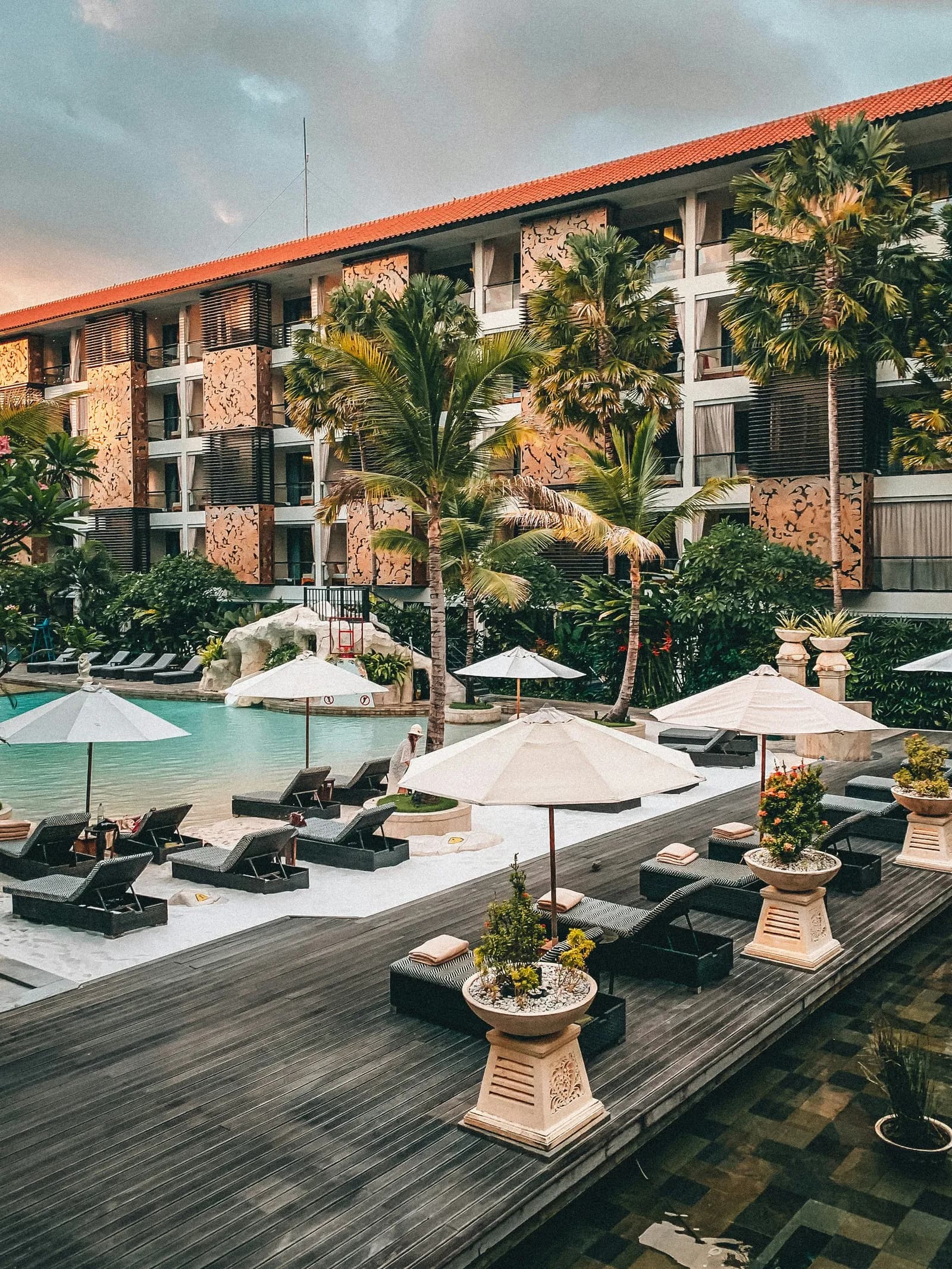 Hospitality & Hotels